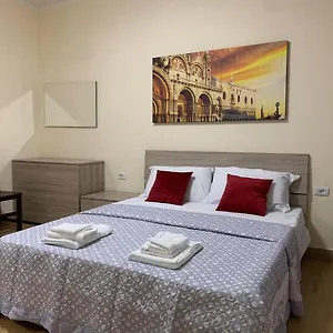 Chowdhury House Italien