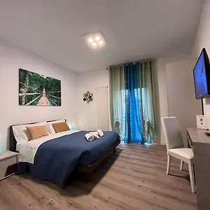 https://verona-rooms-109.hotelinveneto.com